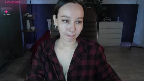 Alexia online show from November 16, 2025, 1:55 am