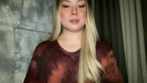 Snapshot of sexy_and_iknewit chatting on April 23, 2026, 3:47 pm BREANNA online show from April 23, 2026, 3:47 pm