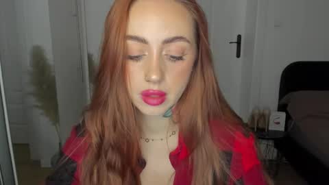 C o r a l i e online show from November 17, 2025, 2:45 pm