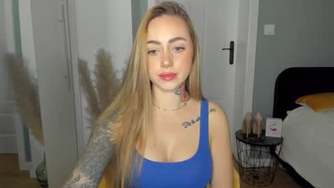 C o r a l i e online show from March 25, 2026, 7:36 am