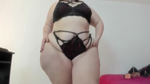 Snapshot of sexy_curvi chatting on December 4, 2024, 8:07 pm karla instagram online show from December 4, 2024, 8:07 pm
