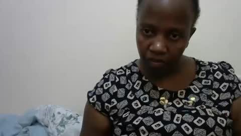 Sweet Dee online show from June 4, 2026, 5:35 am