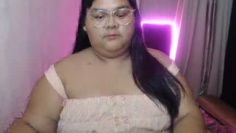 Snapshot of sexy_devotion chatting on May 31, 2026, 1:29 pm ALFREA online show from May 31, 2026, 1:29 pm