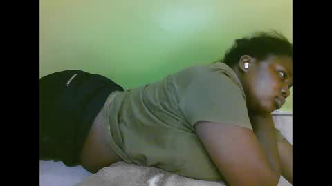 Snapshot of sexy_divana chatting on February 24, 2025, 7:09 pm sexy_divana online show from February 24, 2025, 7:09 pm