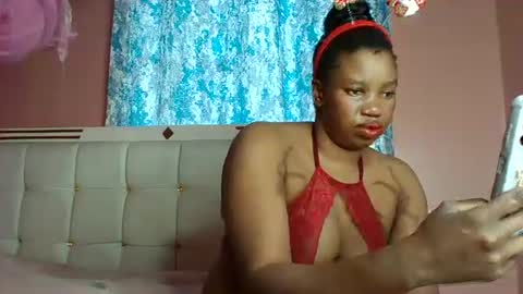 Snapshot of sexy_dot chatting on December 26, 2024, 11:10 am dotie online show from December 26, 2024, 11:10 am