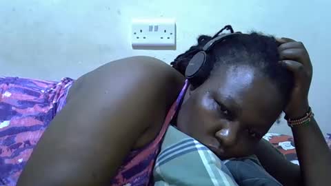 Snapshot of sexy_ebony254 chatting on October 14, 2025, 4:30 pm sexy_ebony254 online show from October 14, 2025, 4:30 pm