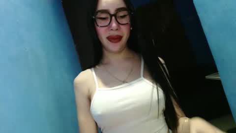 sexy_emily92 online show from February 10, 2026, 1:10 am