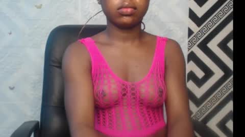 Snapshot of sexy_floral chatting on September 29, 2025, 7:24 am Angela online show from September 29, 2025, 7:24 am