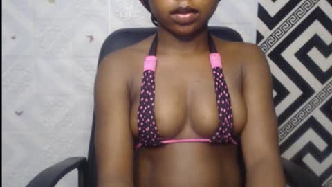 Snapshot of sexy_floral chatting on October 2, 2025, 7:26 am Angela online show from October 2, 2025, 7:26 am