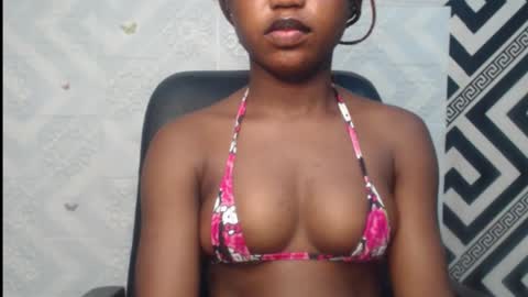 Snapshot of sexy_floral chatting on October 4, 2025, 10:46 am Angela online show from October 4, 2025, 10:46 am