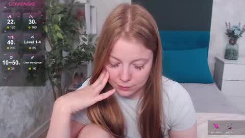 Jennifer online show from September 23, 2025, 4:37 am