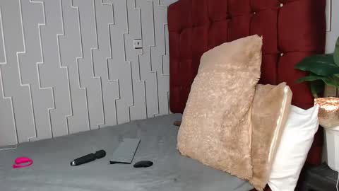 larisa online show from February 7, 2025, 10:19 am