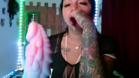 sexy lolas online show from January 19, 2025, 4:12 am