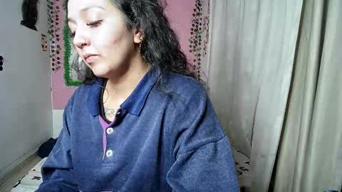 sexy lolas online show from November 15, 2025, 6:33 am