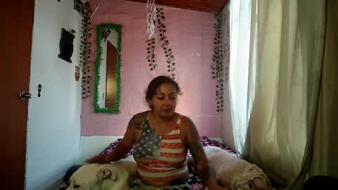 sexy lolas online show from April 19, 2026, 10:56 pm