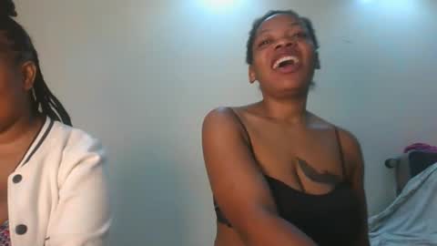 sexy_lyna online show from February 25, 2026, 10:03 am