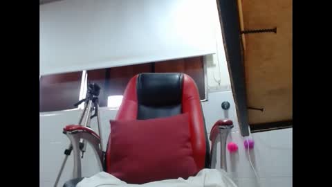 MARIPOSA online show from December 3, 2025, 1:09 pm