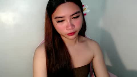 Snapshot of sexy_mikaxoxo chatting on May 6, 2026, 11:43 pm mika online show from May 6, 2026, 11:43 pm