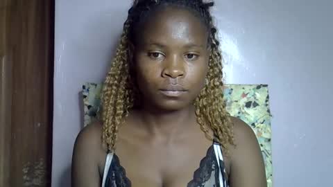 Molyne online show from January 16, 2026, 1:37 pm