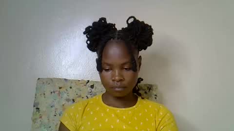 Molyne online show from March 11, 2026, 1:44 am