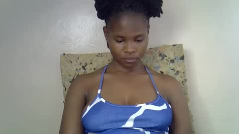 Molyne online show from April 1, 2026, 2:14 pm