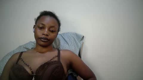 Snapshot of sexy_muna2 chatting on April 18, 2026, 8:53 pm sexy_muna2 online show from April 18, 2026, 8:53 pm