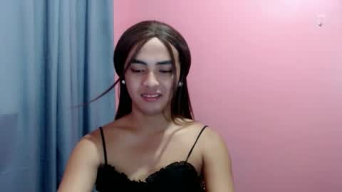 Snapshot of sexy_naughtyjasminxxx chatting on February 16, 2025, 3:37 am Jasmin online show from February 16, 2025, 3:37 am