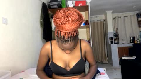 Nyla online show from June 10, 2026, 7:13 pm