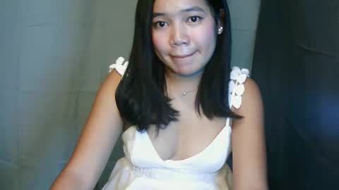 sexy_pearl1 online show from December 5, 2025, 1:14 am