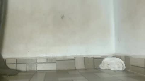 sexy_petitqueen online show from April 6, 2026, 4:46 am