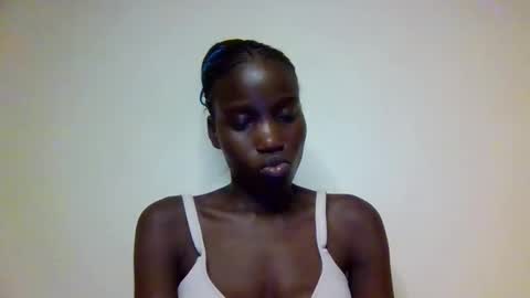sexy_petittie online show from October 14, 2025, 7:03 pm