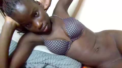 sexy_petittie online show from November 16, 2025, 6:19 am