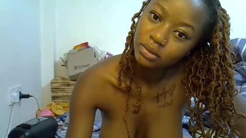 Snapshot of sexy_sasy chatting on November 30, 2025, 1:31 am sexy_sasy online show from November 30, 2025, 1:31 am