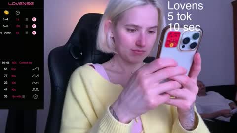 Snapshot of sexy_sweets chatting on September 26, 2025, 4:44 pm Sexy-Sweets online show from September 26, 2025, 4:44 pm