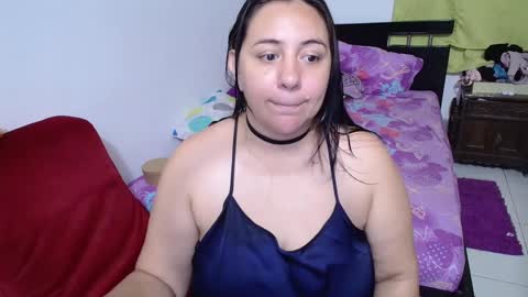 Snapshot of sexy_ticki chatting on December 29, 2024, 1:02 am janel online show from December 29, 2024, 1:02 am