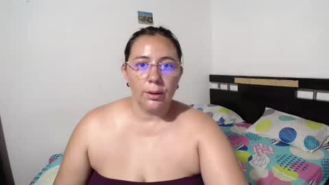 Snapshot of sexy_ticki chatting on September 9, 2025, 11:48 pm janel online show from September 9, 2025, 11:48 pm