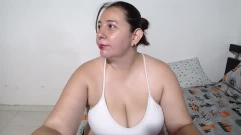 Snapshot of sexy_ticki chatting on November 13, 2025, 9:47 pm janel online show from November 13, 2025, 9:47 pm