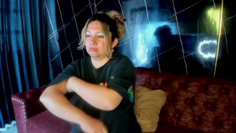 sexy_valeshca online show from April 1, 2026, 1:01 pm