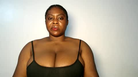 Snapshot of sexy_wetpussyy chatting on October 30, 2025, 9:04 pm Luna online show from October 30, 2025, 9:04 pm