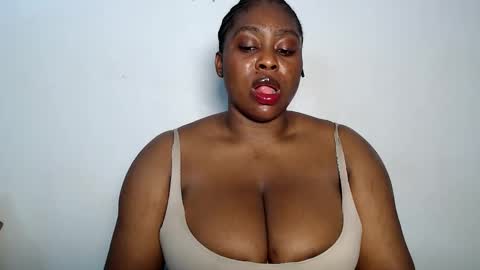 Snapshot of sexy_wetpussyy chatting on March 3, 2026, 8:59 pm Luna online show from March 3, 2026, 8:59 pm