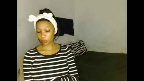 sexyalender02 online show from November 15, 2025, 4:25 pm