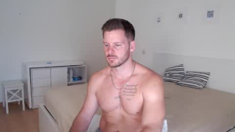 Snapshot of sexyandmarried chatting on January 31, 2025, 12:07 pm sexyandmarried online show from January 31, 2025, 12:07 pm