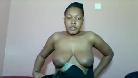 sexyapple2002 online show from October 4, 2025, 6:55 am