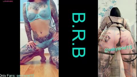 Snapshot of sexyariel15 chatting on April 29, 2026, 4:22 pm SexyAriel15 online show from April 29, 2026, 4:22 pm