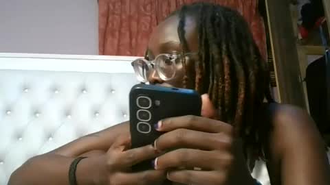 sexyary online show from August 3, 2026, 6:33 pm