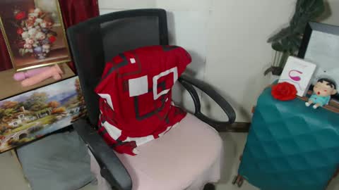 Snapshot of sexyasian_lady chatting on February 14, 2025, 10:14 pm Chloe online show from February 14, 2025, 10:14 pm