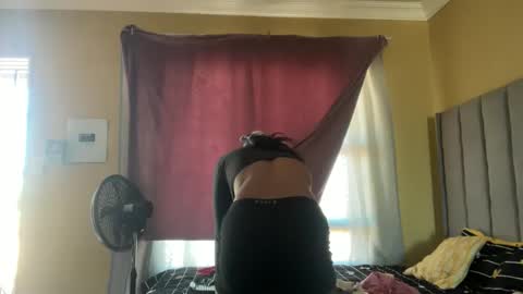 sexyasszeeee online show from March 10, 2026, 9:03 am