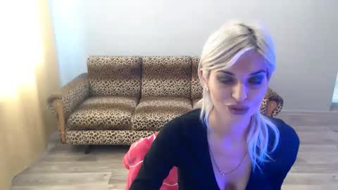 sexybeatriice online show from September 30, 2025, 6:29 am