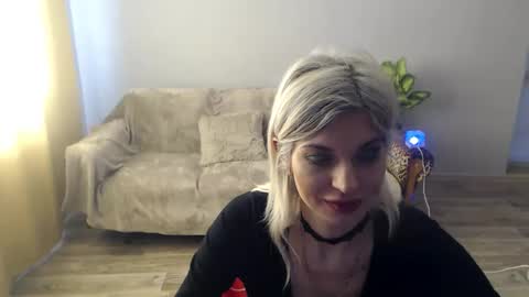 sexybeatriice online show from March 15, 2026, 7:25 am