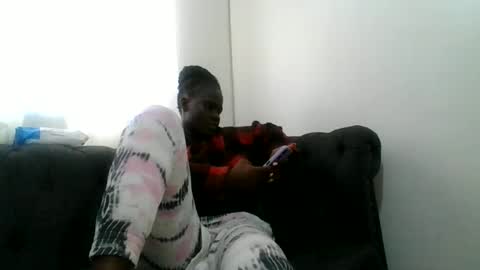yvonne online show from May 15, 2026, 9:27 am